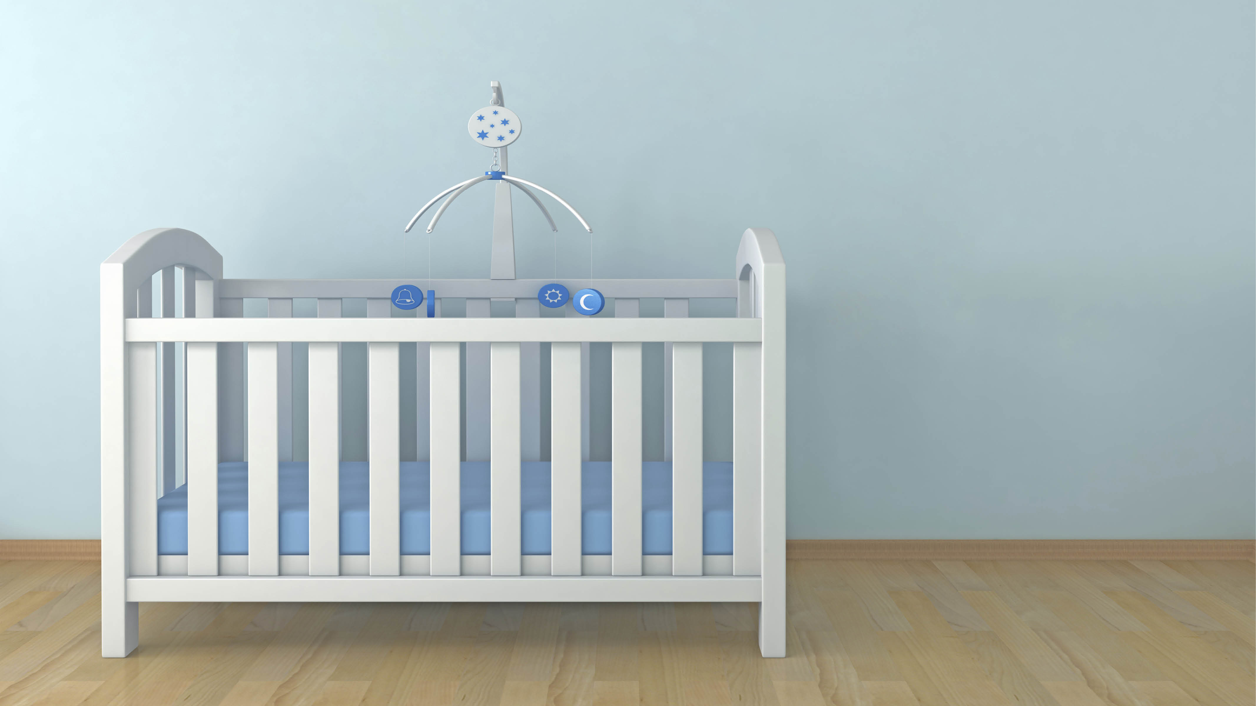 Une chambre onirique bleu pâle Le bleu a un effet relaxant sur le corps et peut même réduire votre tension artérielle. Une bonne nouvelle pour les parents qui ont des difficultés à endormir leur bébé.