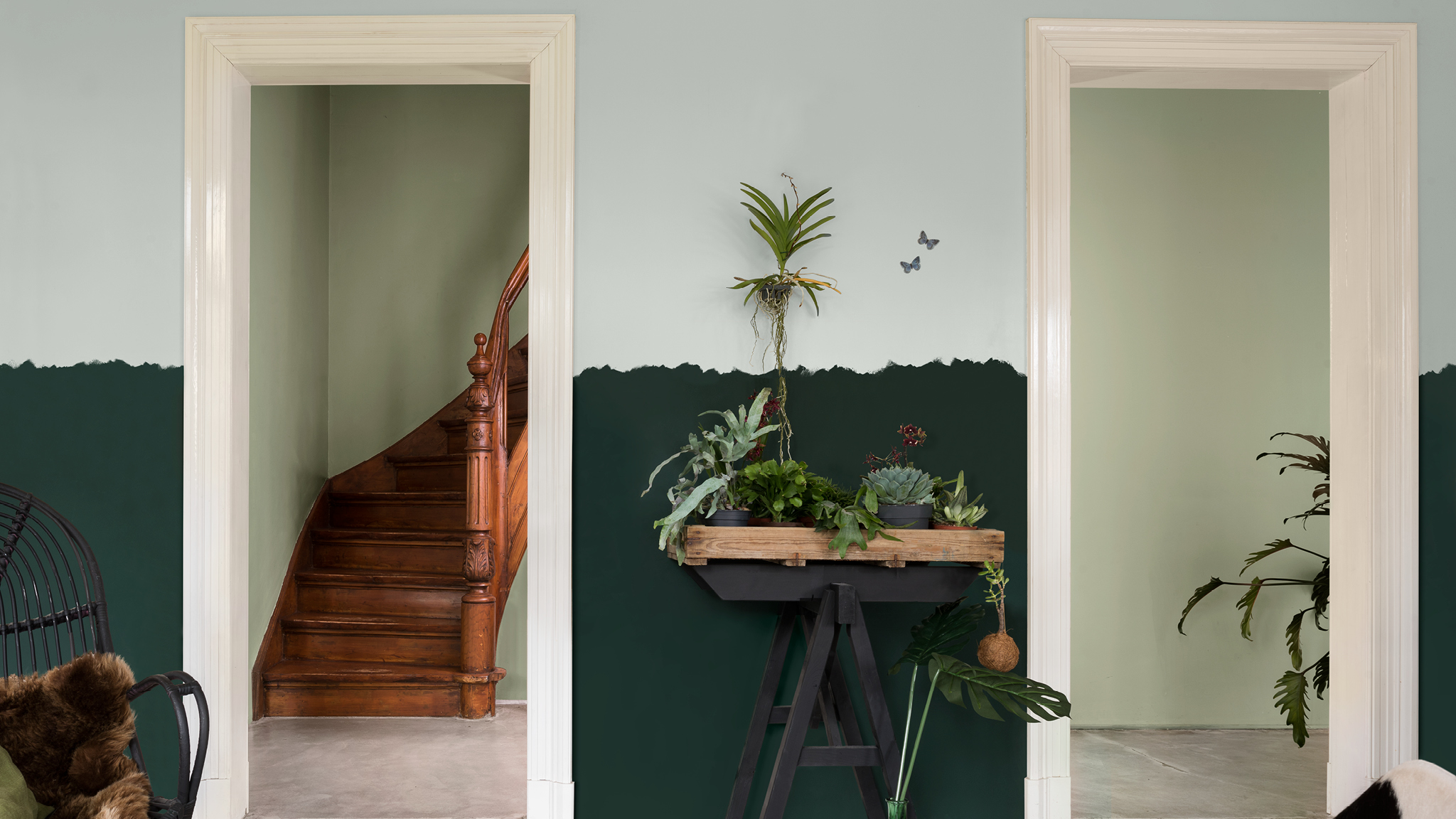 Une pièce verte avec escalier Adoptez une attitude détendue vis-à-vis de la peinture en évitant les lignes trop définies pour obtenir un look plus organique.